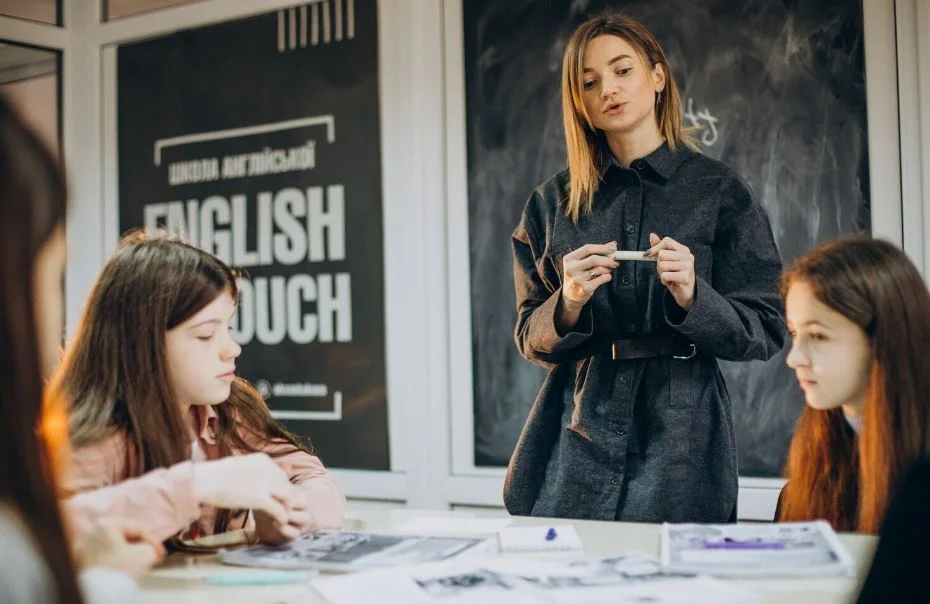 The Bilingual Class Divide, Why Posh London Speaks French and Working-Class London Speaks Bengali